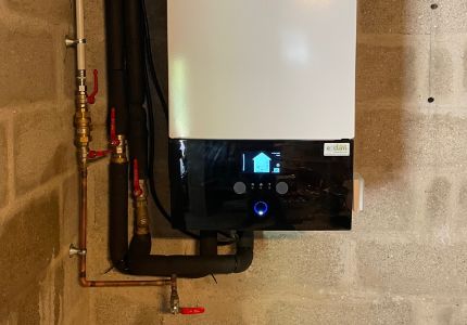 PHOTO POMPE A CHALEUR DAIKIN MODULE HYDRAULIQUE 3H HT INSTALLATION
