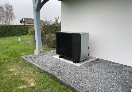 PHOTO POMPE A CHALEUR DAIKIN 3H HT INSTALLATION